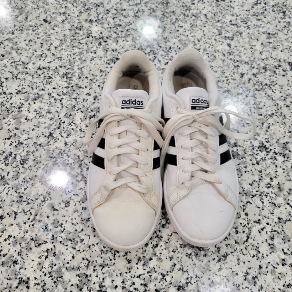 Adidas cloudfoam sneakers